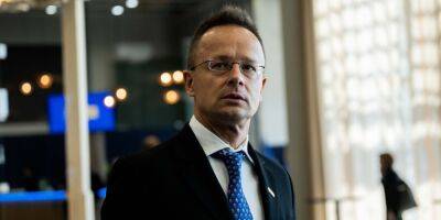 Глава МИД Венгрии Сийярто полетел в Китай, чтобы обсудить «мирный план» Пекина