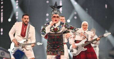 Туфля Верки Сердючки улетела в зал во время выступления на "Евровидении-2023" (видео)