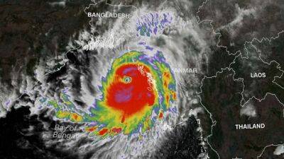 Циклон Mocha перерос в ураган: под ударом Бангладеш и Мьянма