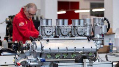 Ferrari пока не собирается отказываться от бензинового двигателя. Хотя его скоро запретят в развитых странах