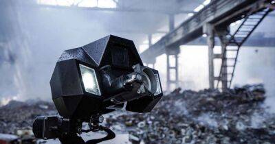 Пожар после обстрела Тернополя погасили: огнеборцам помогал робот Magirus Wolf (ФОТО)