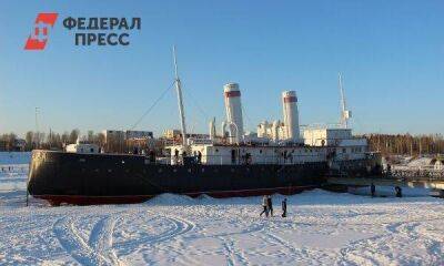 Прогнившие стены и протечки нашли на иркутском ледоколе «Ангара»