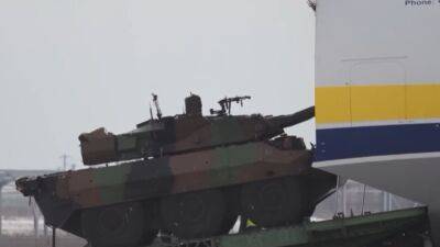 Десятки танков, броневиков и мощных ударных БПЛА: новые подарки от Франции и Британии для ВСУ