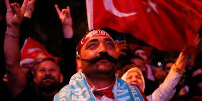 Турция разделена пополам. Как молодежь раздражает «образ Ататюрка» у Эрдогана и чего ждать России от выборов