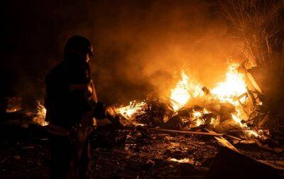 В ГСЧС показали последствия ночной атаки на Киев