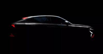 Нового конкурента BMW X4 от Renault показали на официальных фото и видео