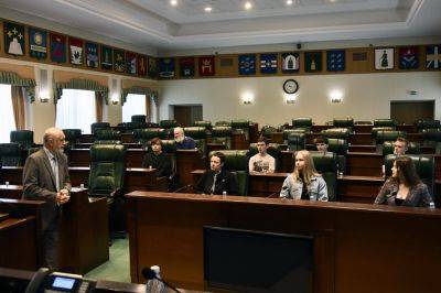 Студенты-политологи познакомились с работой Законодательного Собрания Тверской области
