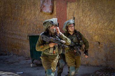 ЦАХАЛ арестовал 13 боевиков в ходе антитеррористической операции в Иудее и Самарии