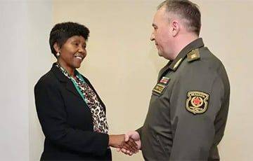 Хренин встретился с министром обороны Зимбабве