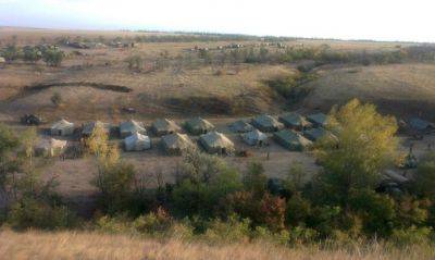 Анна Украины - Мужчин задерживают и отправляют в полевые лагеря: оккупанты пытаются создать резерв из жителей Луганщины - vchaspik.ua - Россия - Украина
