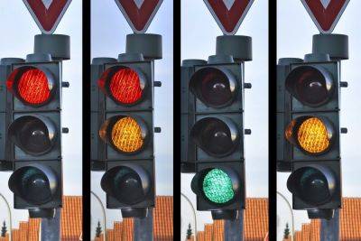 Умный светофор запутывает водителей в Германии: что нужно знать
