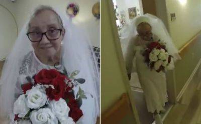 "Свадьба мечты": 77-летняя бабушка вышла сама за себя замуж в доме престарелых