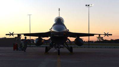 CША разрешили передать Украине истребители F-16