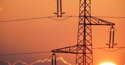 В "Укрэнерго" заявили об уменьшении производства электроэнергии: призывают потребителей экономить - dsnews.ua - Россия - Украина - Молдавия - Польша