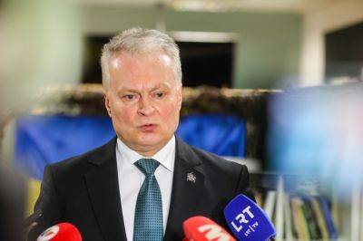 Офис президента Литвы: неверно перекладывать проблему трех министров на Сейм, в ответе - премьер