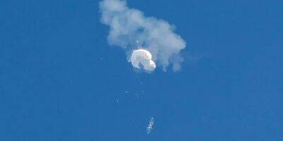 Над США заметили новый таинственный воздушный шар