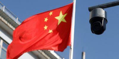 Си Цзиньпин - Ужесточение контроля при Си Цзиньпине. Китай все чаще запрещает людям покидать страну — Reuters - nv.ua - Китай - США - Украина - Reuters