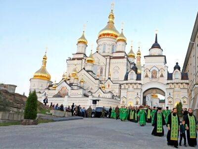 На используемую УПЦ МП Почаевскую лавру претендуют не только Православная церковь Украины, но и греко-католики