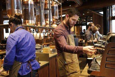 Starbucks: доходы, прибыль побили прогнозы в Q2