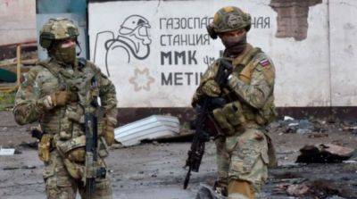 После взрывов в Мариуполе россияне начали перемещать технику – Андрющенко