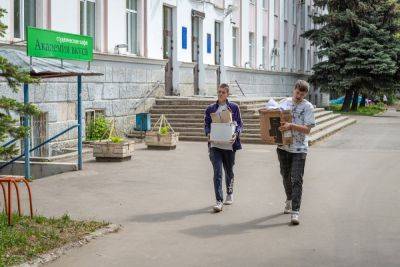 Студенты Тверского Политеха собрали более тонны макулатуры