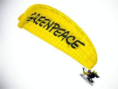 Greenpeace объявил об уходе из России после объявления организации "нежелательной" - gordonua.com - Россия - Украина