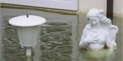 Осадки не прекращаются. В Италии из-за «худшего за 100 лет» наводнения погибли 14 человек, за 48 часов выпала шестимесячная норма дождя