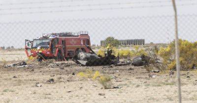 В Испании во время показательной тренировки разбился истребитель F-18 (фото, видео)