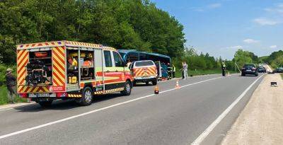 Ужасная авария с пассажирским автобусом унесла жизни людей на Тернопольщине: кадры с места ДТП