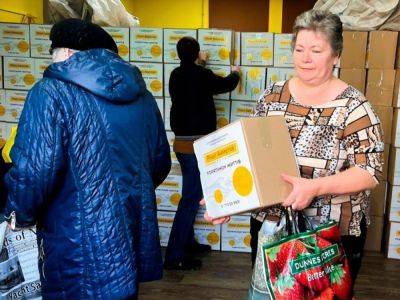 В Добропольской общине продолжается выдача продуктовых наборов от Фонда Рината Ахметова