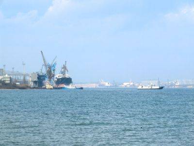 Несмотря на продление "зерновой инициативы", РФ блокирует вход судов в порт "Пивденный" – Мининфраструктуры Украины