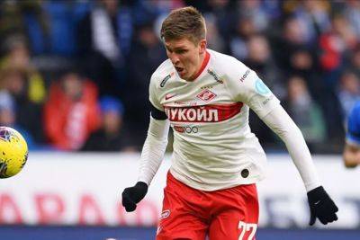 Соболев в дерби с ЦСКА приложил руки к паху и был удалён с поля