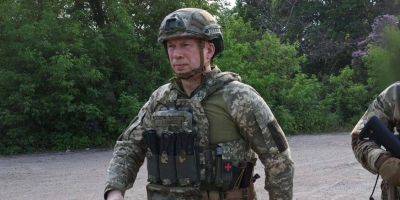 «Оборона города не теряет смысла». Сырский посетил позиции украинских военных под Бахмутом — видео