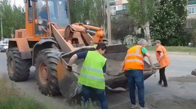"Как по рельсах": В сети жалуются на "мастерские" ремонты дорог в Лисичанске