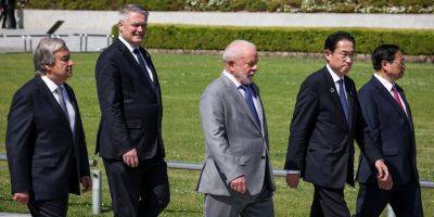 «Не поднимал глаза». СМИ рассказали, как президент Бразилии да Силва избегал встречи с Зеленским на саммите G7
