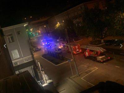 В Белгородской области сообщили о новых взрывах. По данным СМИ, в Белгороде прилет в здание ФСБ