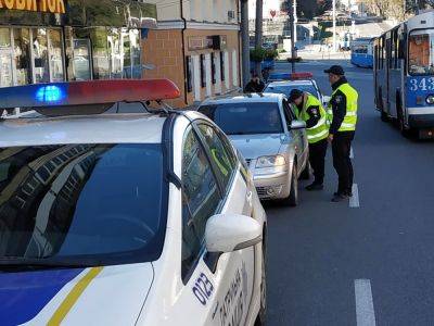 Всем лихачам на дорогах приготовиться: полиция открывает "охоту" на водителей – в МВД предупредили