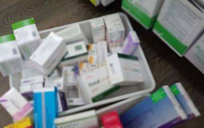 В Киеве задержали мужчин, продававших фальсифицированные лекарства от рака