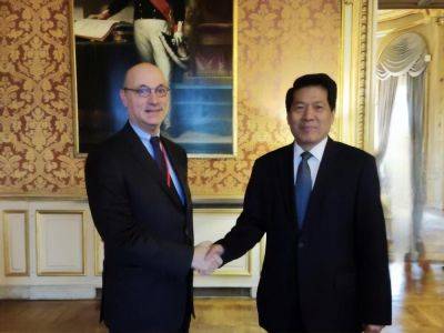 Спецпредставитель Китая говорил в Париже об урегулировании "украинского кризиса" и заявил о "большом консенсусе" между КНР и Францией