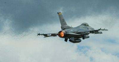 Еще предстоит работа: Украине надо решить три проблемы, чтобы применить F-16 на поле боя, — СМИ