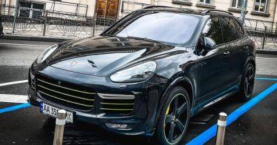 В Украине заметили самый дорогой в мире Porsche Cayenne за $375 000 (фото)