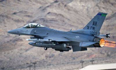 Когда в Украине появятся американские истребители F-16