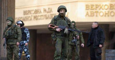 Российские оккупанты вывозят секретные документы и оборудование из Крыма, — ЦНС