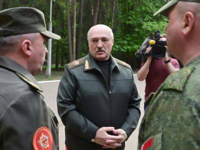 "Мы готовы. Пусть приходят". Лукашенко прокомментировал слова польского генерала о восстании в Беларуси