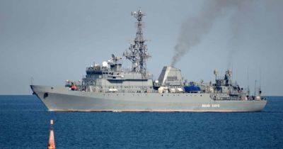 Следом за "Москвой": в Сети появилось видео атаки беспилотника на российский корабль