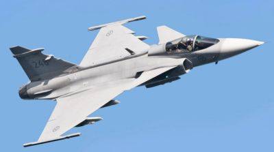 Украинские пилоты смогут попрактиковаться на истребителях Gripen