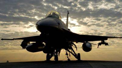 Дания и Нидерланды возглавят коалицию, обучающую ВСУ пилотированию F-16