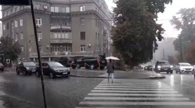 Дожди будут бессовестно заливать: синоптик Диденко предупредила о мокрых выходных и рассказала о температуре