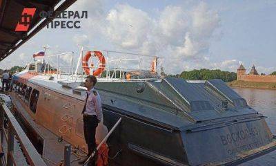 Большая вода: в Новгородской области запустили первый за 30 лет пассажирский маршрут на Ильмене