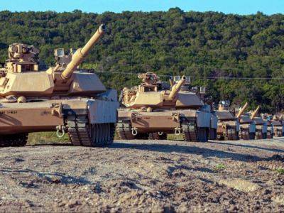 Украинские военные начали учения на танках Abrams в Германии - NYT